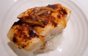 Кулинарный рецепт Печеный лосось с соусом из кресс-салата